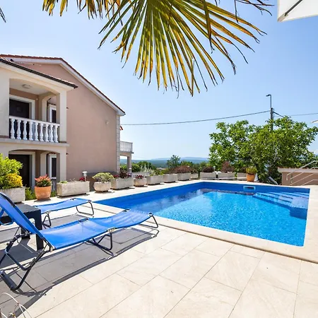 Krebelj By El-pi Tours Apartmán *