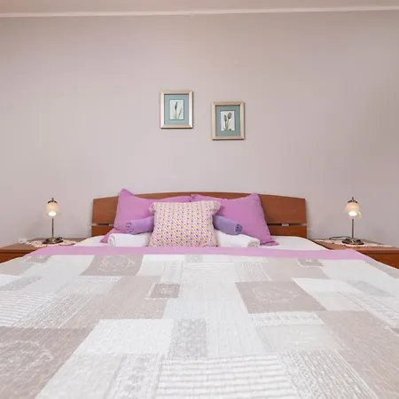 Krebelj By El-pi Tours