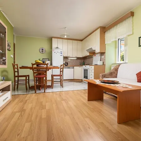 Krebelj By El-pi Tours