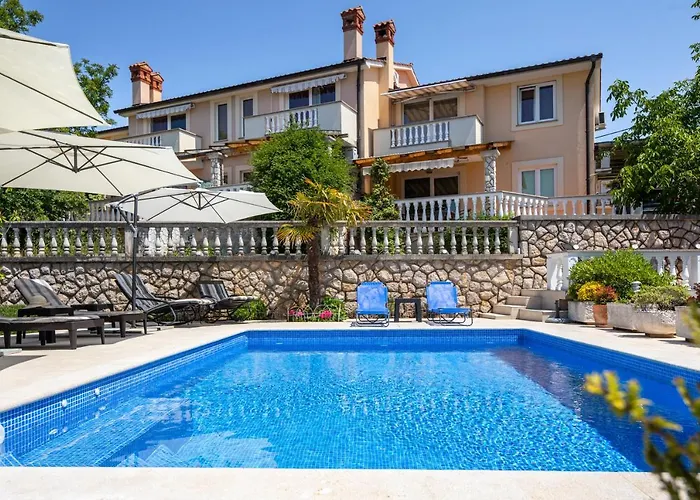 Krebelj By El-pi Tours *